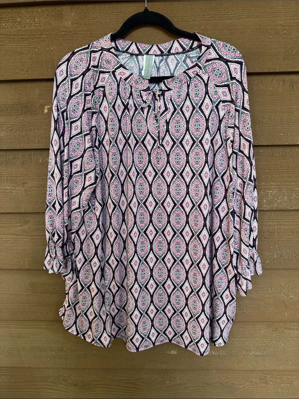 NWT Honeyme Curvy Printed Tie-Neck Tunic in Pink and Black Paisley size XXXL